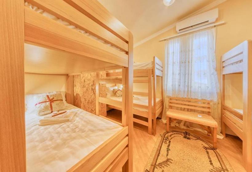 Vincent Hostel By Hotelier