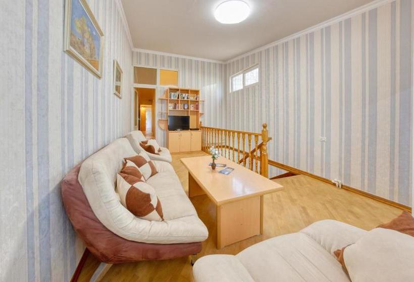 Vincent Hostel By Hotelier