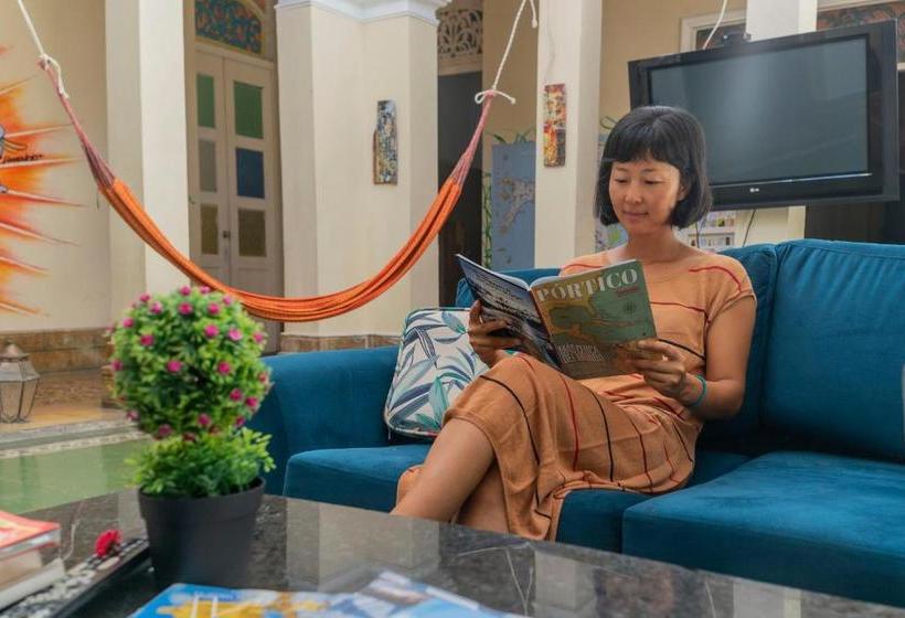 El Castillo Del Marques By Biscanna Hostels