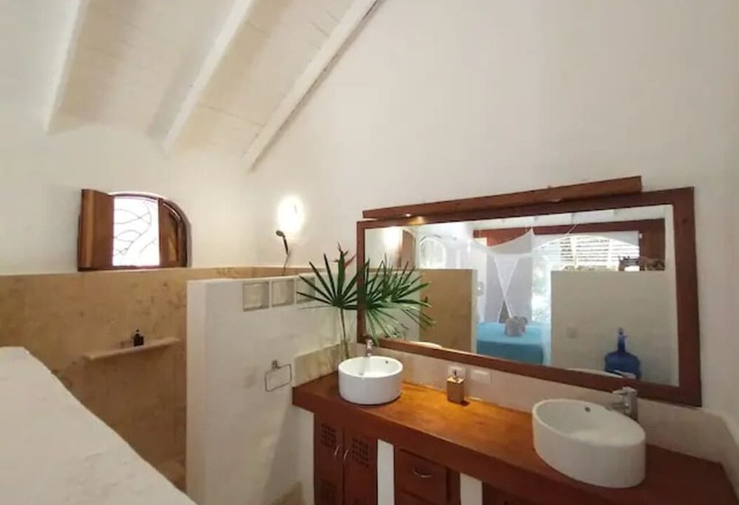 تختخواب و صبحانه Casa Picaflor