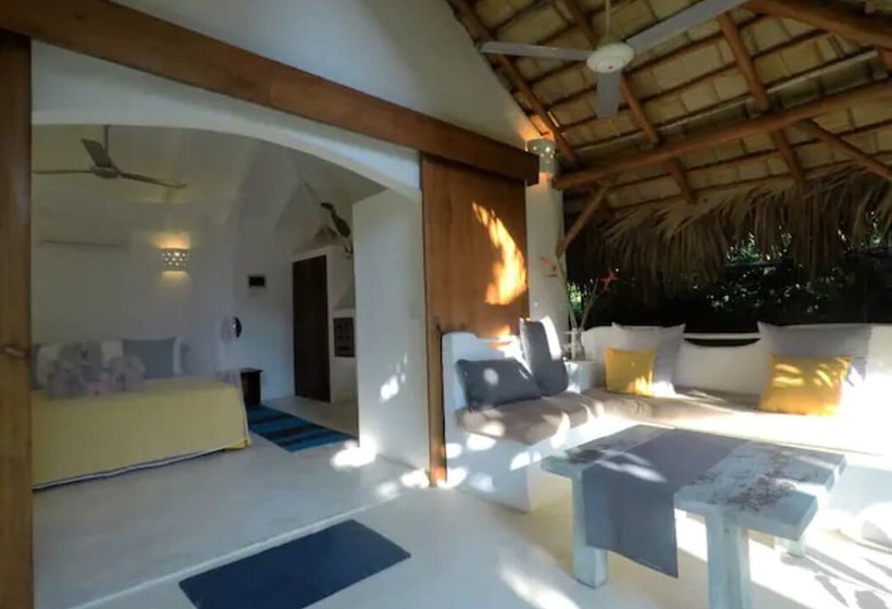 تختخواب و صبحانه Casa Picaflor