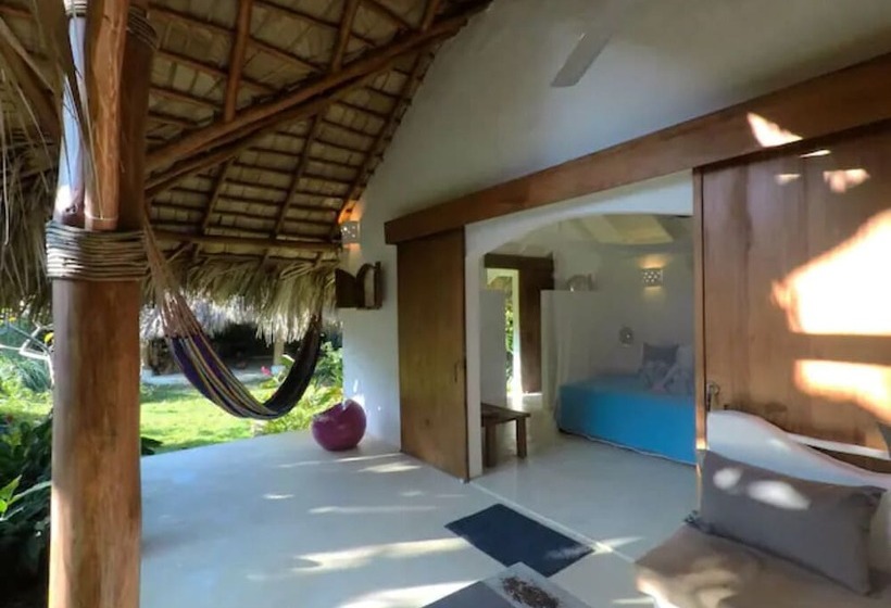 تختخواب و صبحانه Casa Picaflor