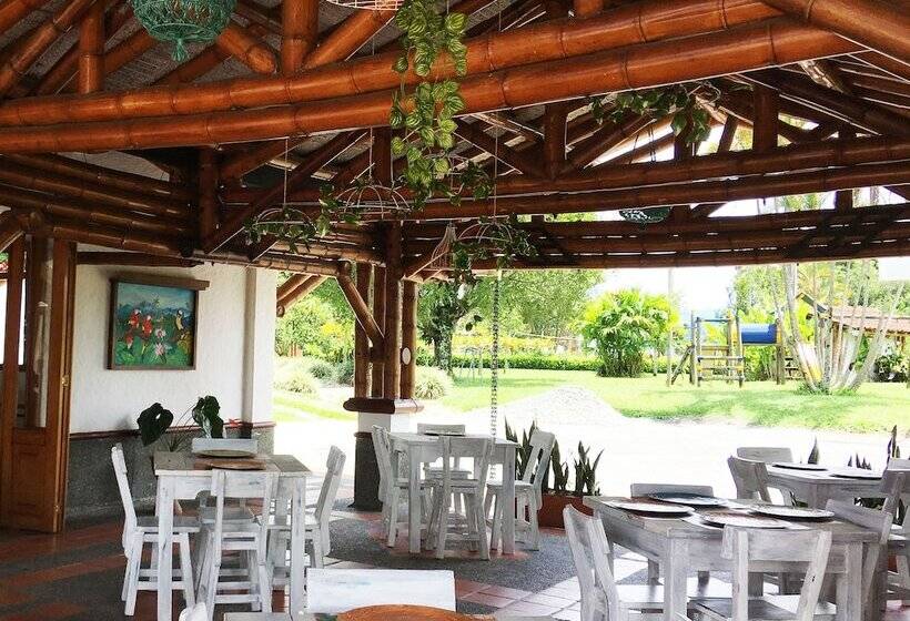 تختخواب و صبحانه Finca Hotel Santana