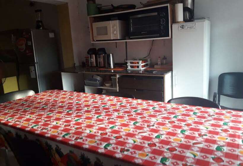Como En Casa Hostel