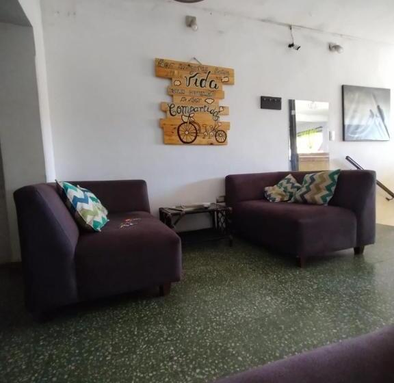 Como En Casa Hostel