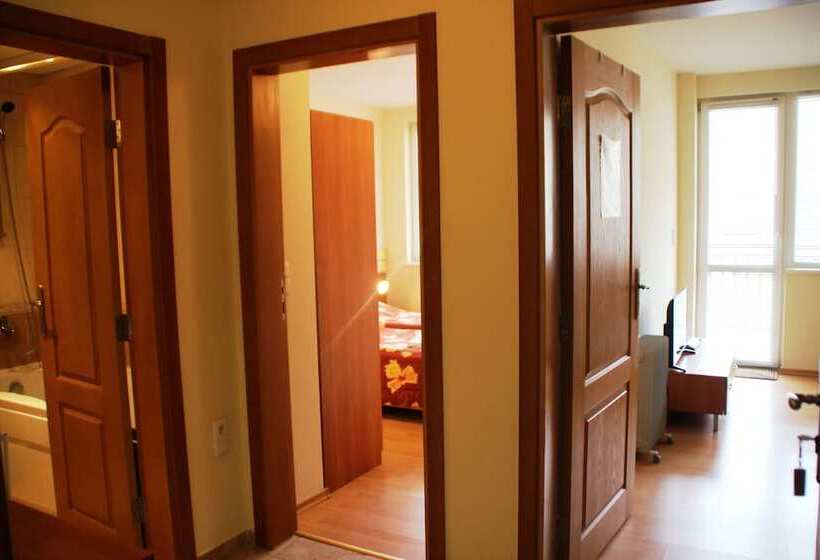 Eagle Rock Holiday Apartments