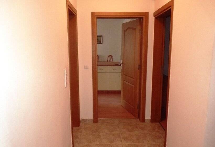 Eagle Rock Holiday Apartments