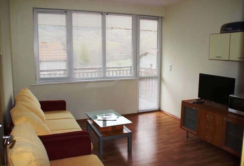 Eagle Rock Holiday Apartments