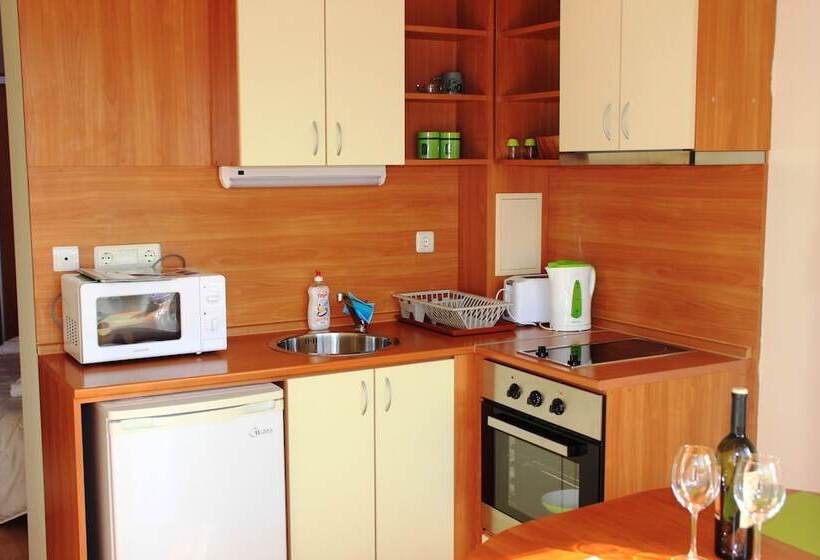 Eagle Rock Holiday Apartments