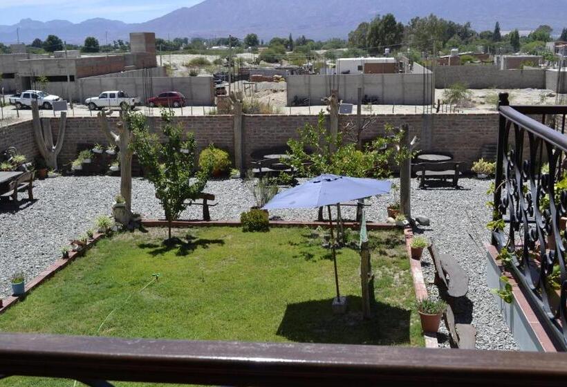 مسافرخانه Alto Del Valle Cafayate