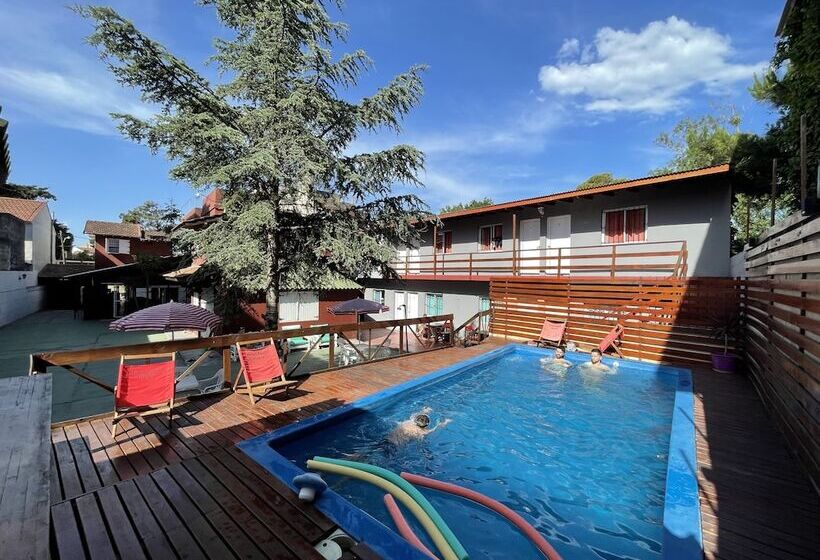 هتل Aguila Blanca