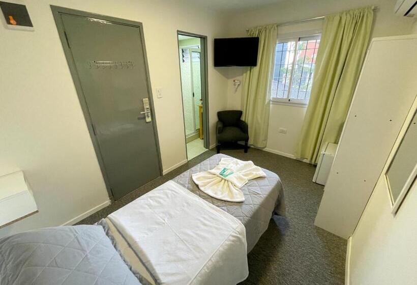 هتل Aguila Blanca