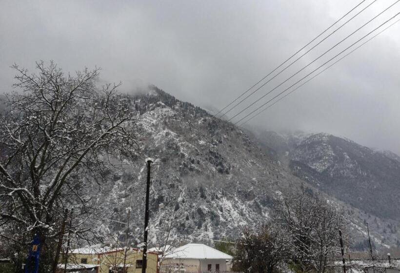 בית מלון כפרי Artemis Apartments