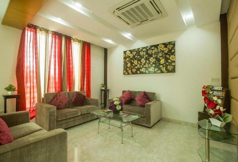 فندق Collection O Govinda Sai