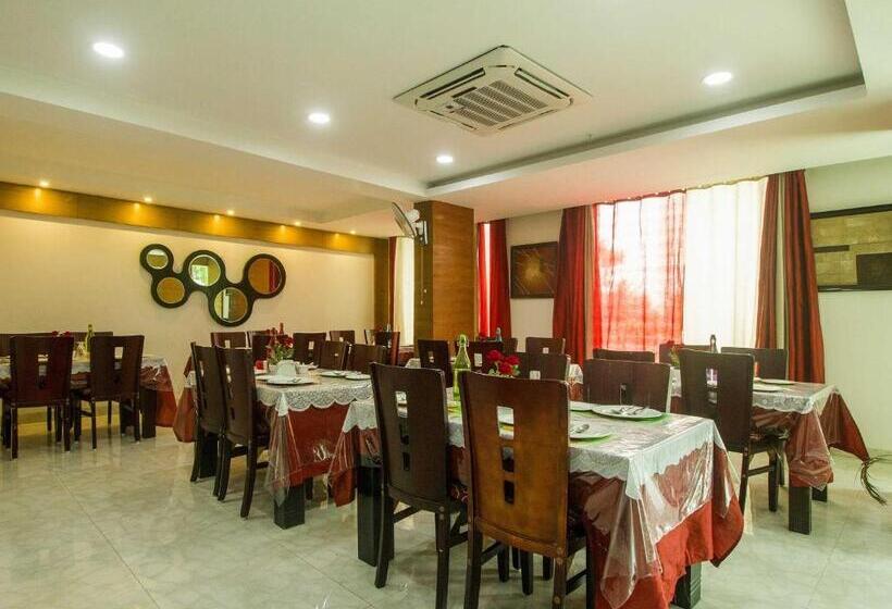 فندق Collection O Govinda Sai