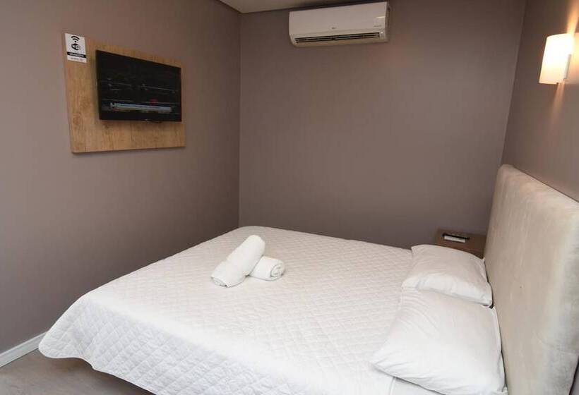 בית מלון כפרי Id