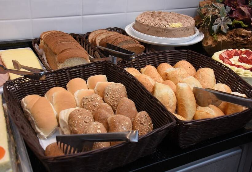 בית מלון כפרי Id