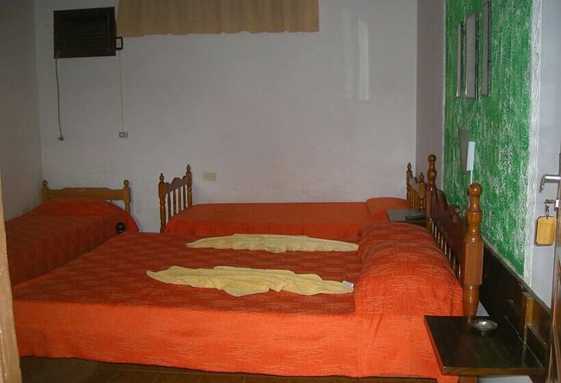 ホテル Residencial Amigos