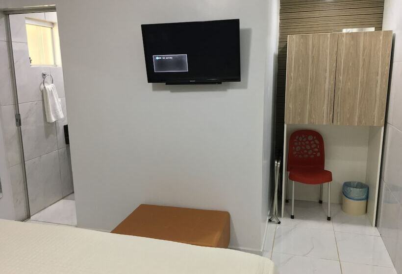 ホテル Pousada Marina