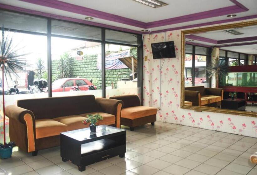 호텔 Reddoorz Plus Near Rscm Jakarta