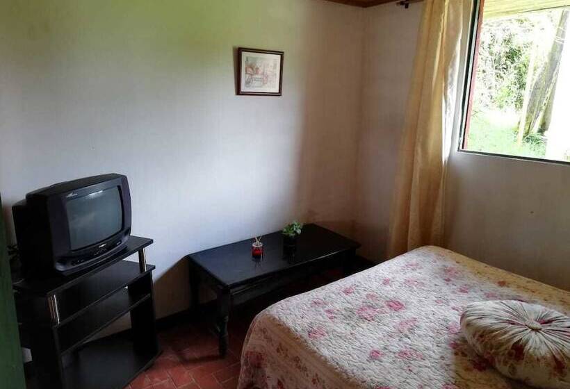 בית מלון כפרי Yacurmana