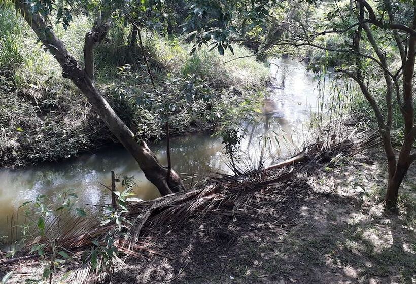 Isiwara Paura Ayurvedic Lodge