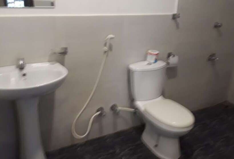 Isiwara Paura Ayurvedic Lodge