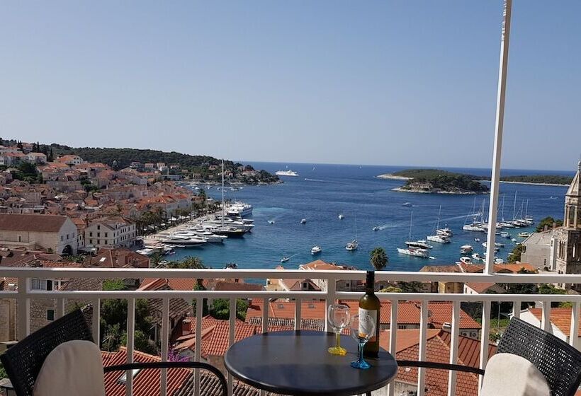 پانسیون Apartments Boćin Rosso