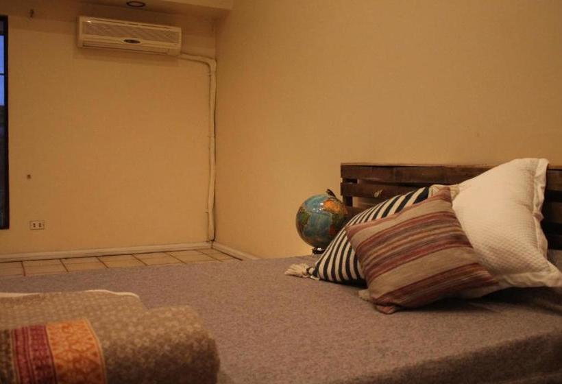 پانسیون Casa Makiki