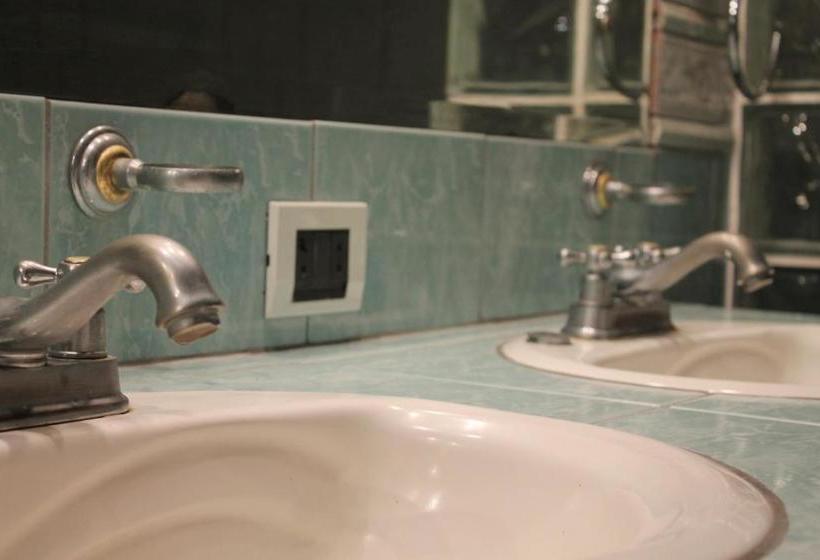 پانسیون Casa Makiki