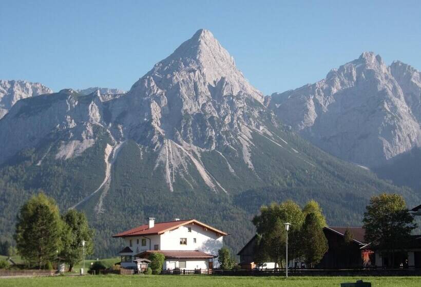 פנסיון Haus Bergkranz