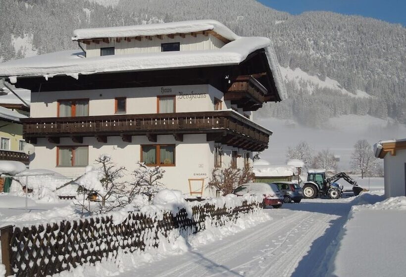 פנסיון Haus Bergkranz