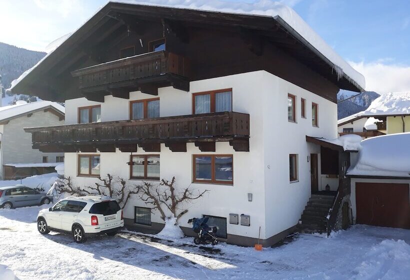 פנסיון Haus Bergkranz