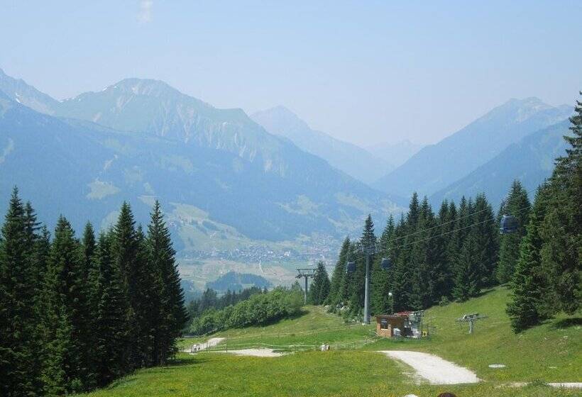 פנסיון Haus Bergkranz