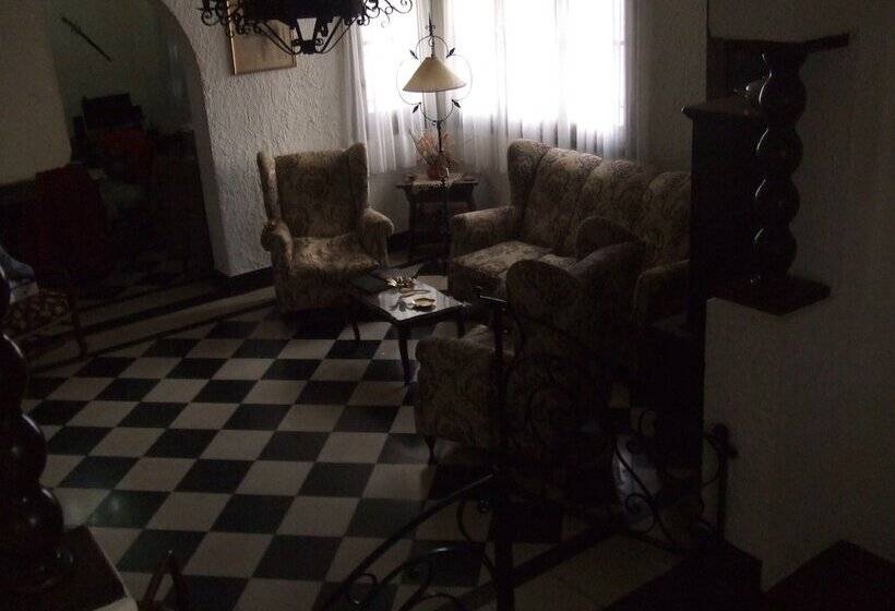 פנסיון La Hostería