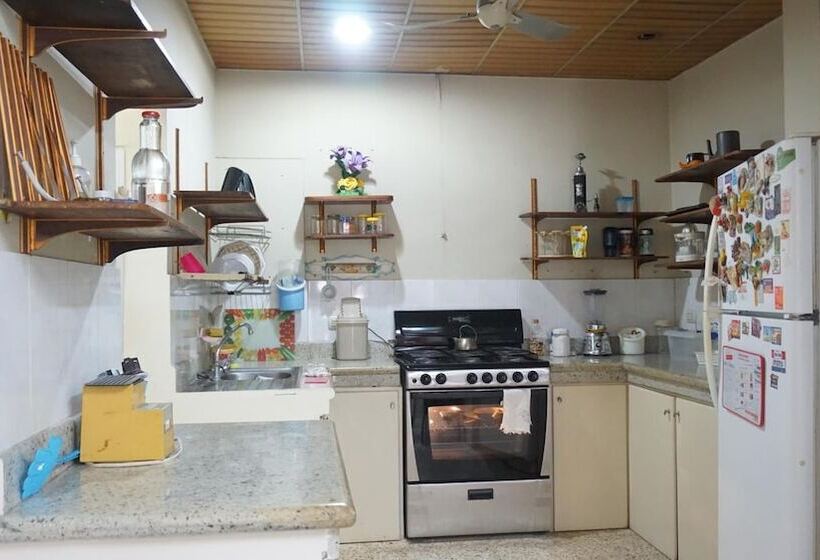 پانسیون Villa Celeste