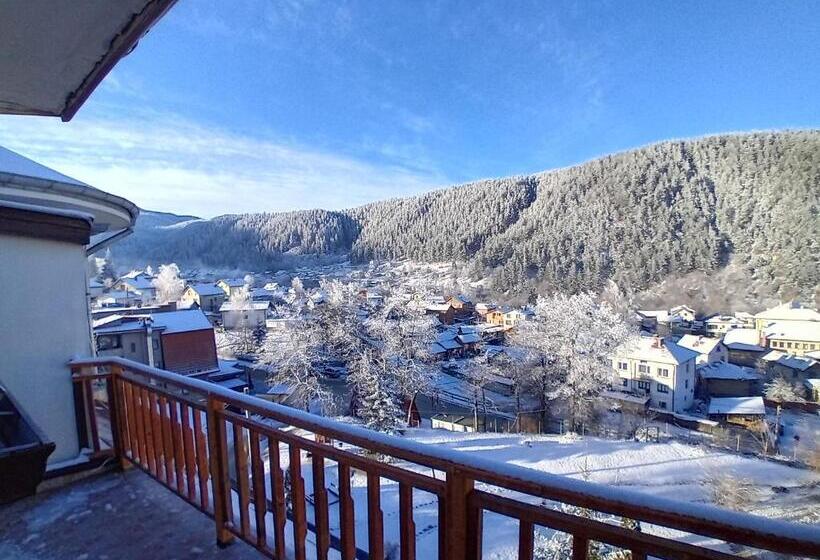 Eagle Rock Holiday Apartments