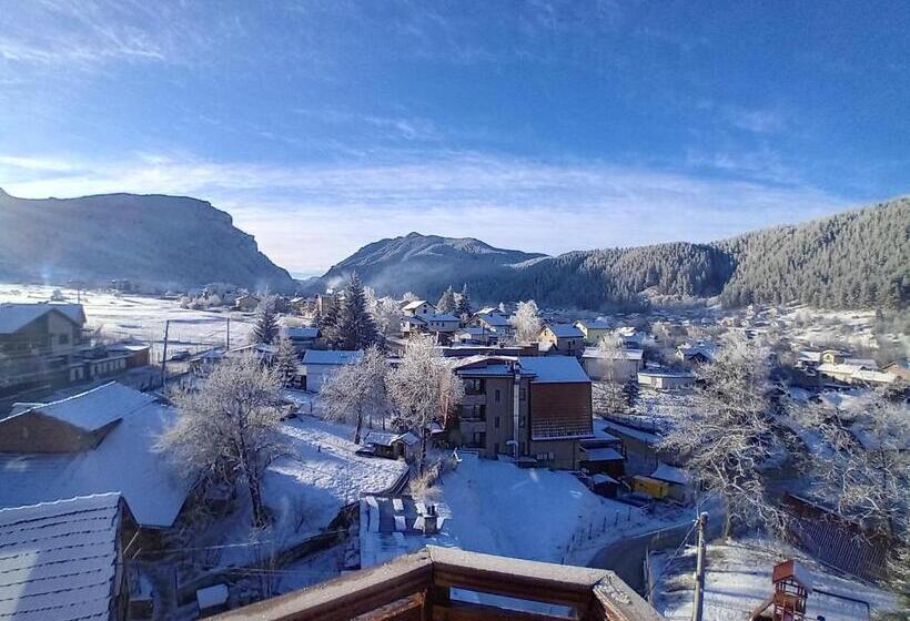 Eagle Rock Holiday Apartments