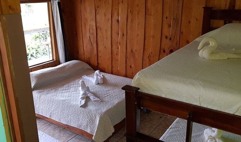 호스텔 Mora's Place B&b