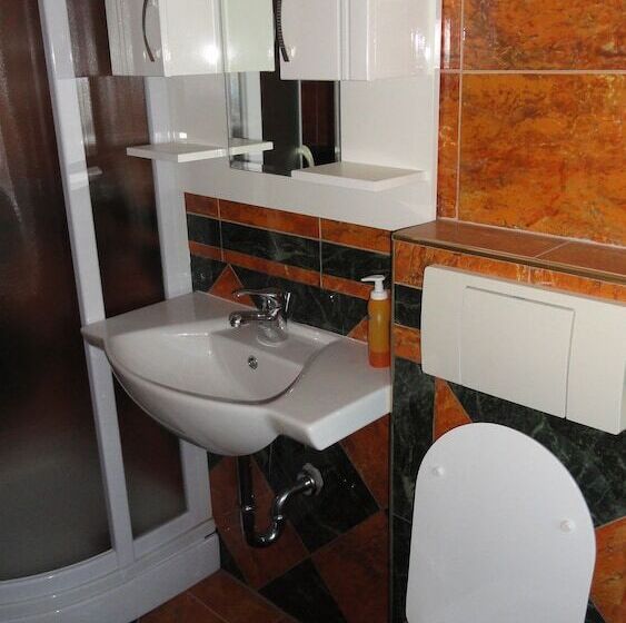 Apartment Pucurica Ii