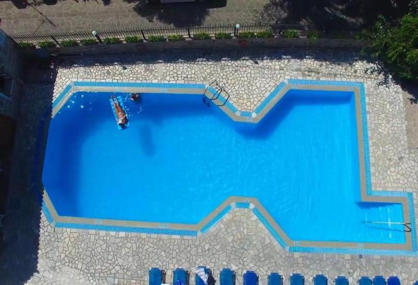 Blue Sky Hotel   Petra   Lesvos   Greece