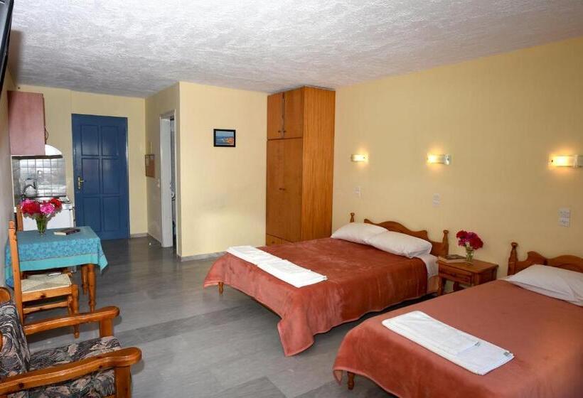 Blue Sky Hotel   Petra   Lesvos   Greece