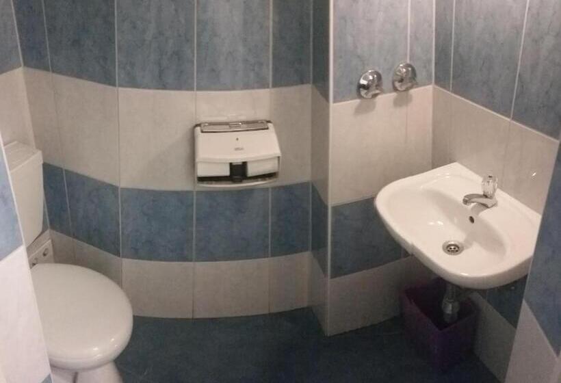 City Hostel