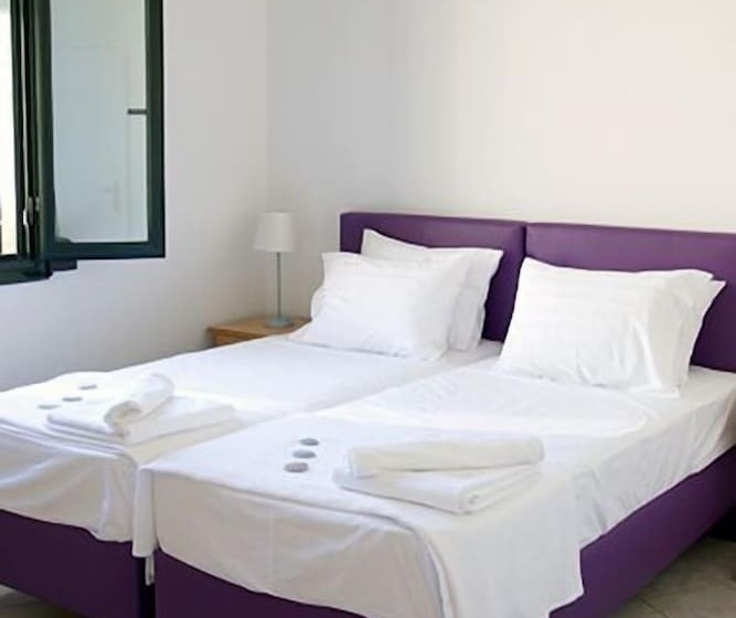 Geo Holidays Studios