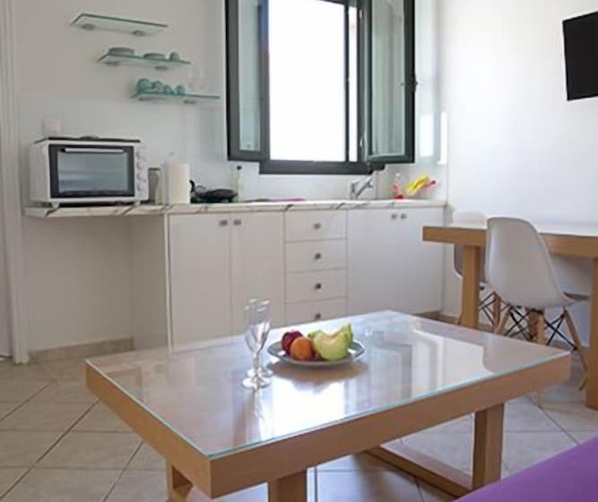 Geo Holidays Studios