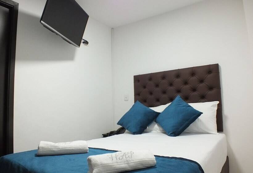 هتل Alamos Del Parque