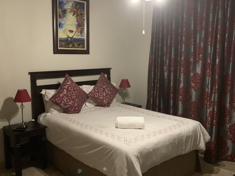 ホテル At The Rocks Country Estate