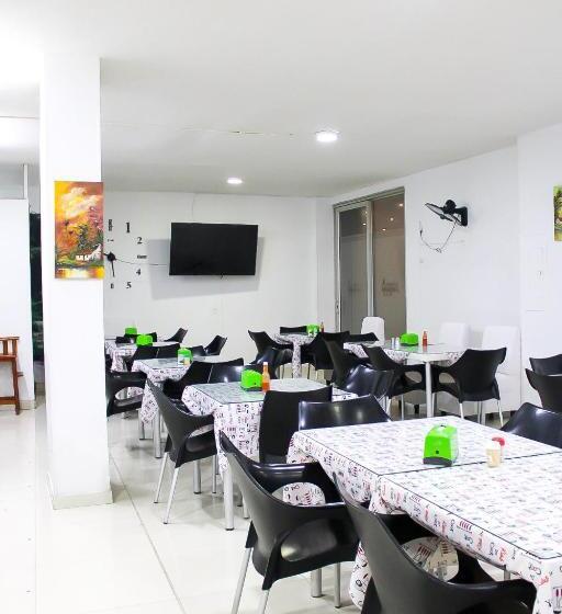 فندق Bucaramanga Plaza