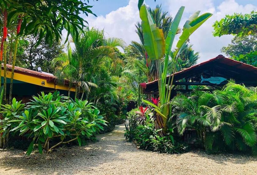 هتل Cabinas D’val