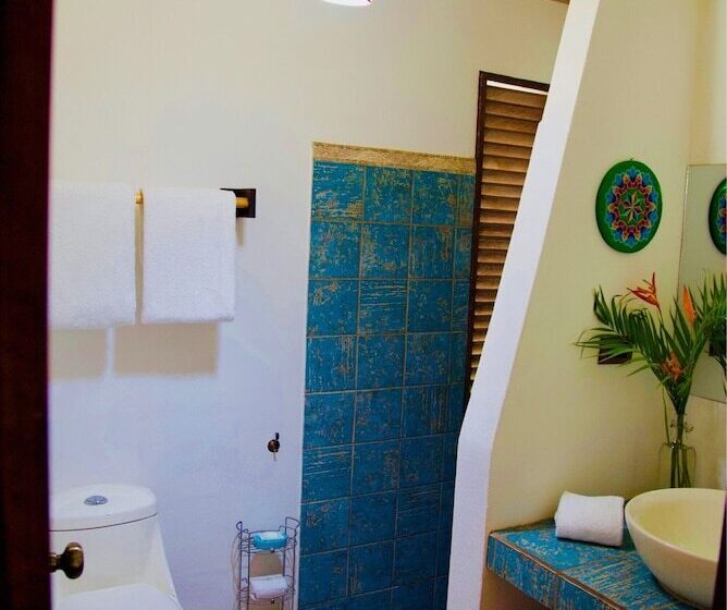 هتل Cabinas D’val